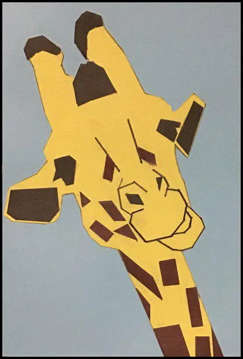 How to make geometric animal art for kids. Kids can pick their favourite animal and turn it into geometric art. Easily make handmade greeting cards with their geometric art projects. This is a handmade greeting card of a giraffe with instructions for kids to make it. #mathart #animals #giraffe #giraffeart #treevalleyacademy